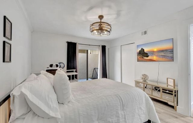 17372 Boca Club Boulevard 408, Boca Raton, FL 33487