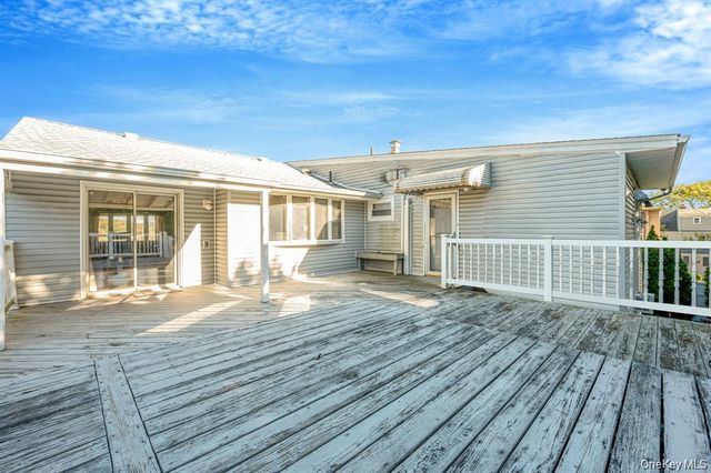 2864 Eastern Boulevard, Baldwin, NY 11510