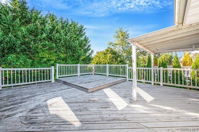 2864 Eastern Boulevard, Baldwin, NY 11510