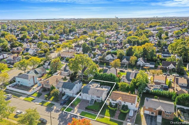 2864 Eastern Boulevard, Baldwin, NY 11510