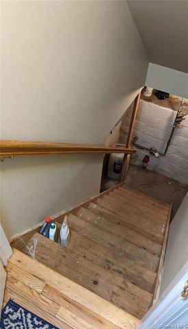 16 Nelson Avenue, Hicksville, NY 11801