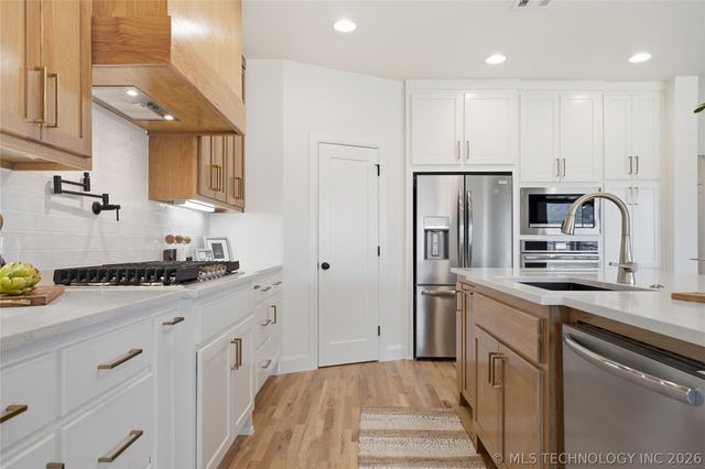 13657 S 20th Place E, Bixby, OK 74008