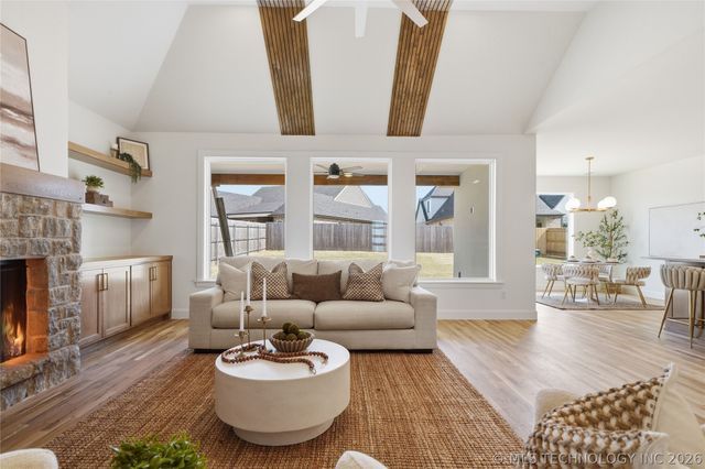 13657 S 20th Place E, Bixby, OK 74008