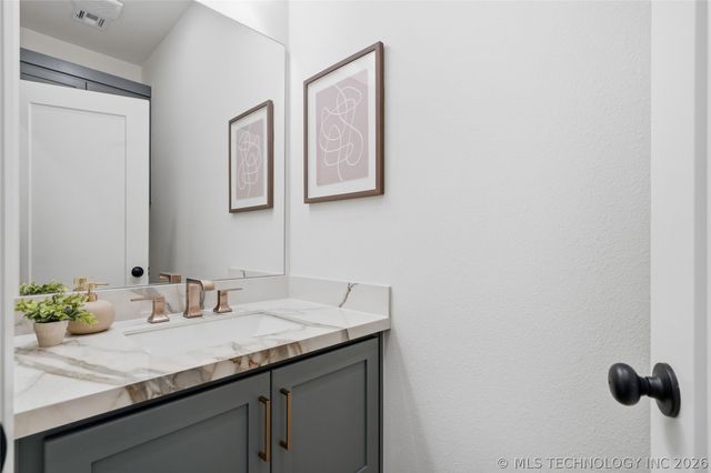 13657 S 20th Place E, Bixby, OK 74008