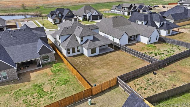 13657 S 20th Place E, Bixby, OK 74008