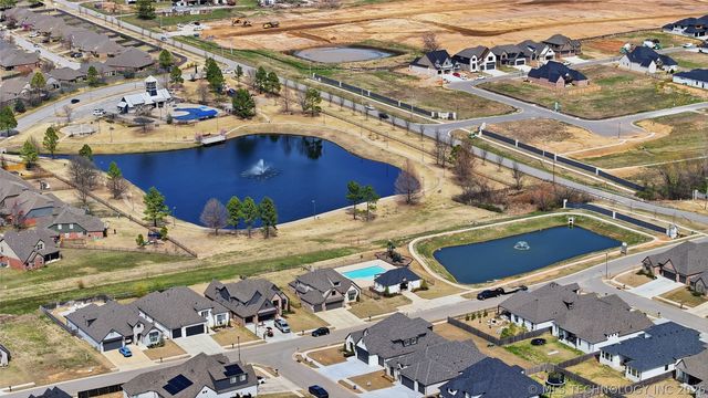 13657 S 20th Place E, Bixby, OK 74008