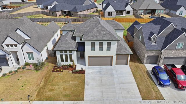 13657 S 20th Place E, Bixby, OK 74008