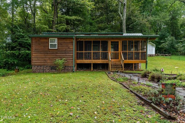 421 Deer Creek Crossing, Mountain City, TN 37683