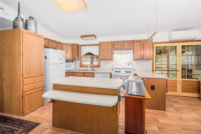 921 N Hancock Street, Pentwater, MI 49449