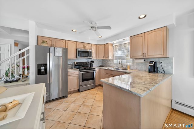 338 Shore Drive, Branford, CT 06405