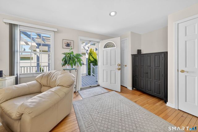 338 Shore Drive, Branford, CT 06405