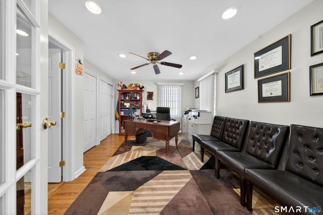 338 Shore Drive, Branford, CT 06405