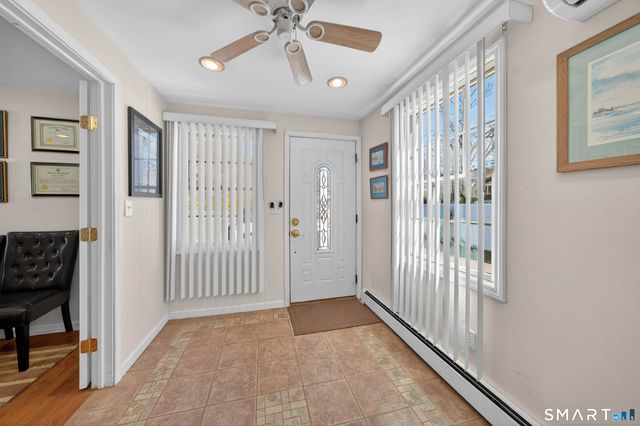 338 Shore Drive, Branford, CT 06405