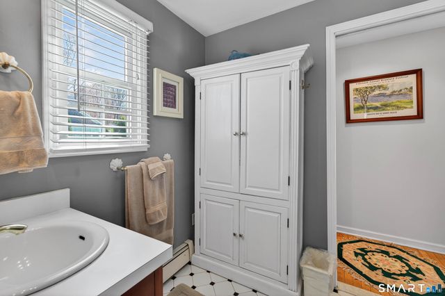 338 Shore Drive, Branford, CT 06405