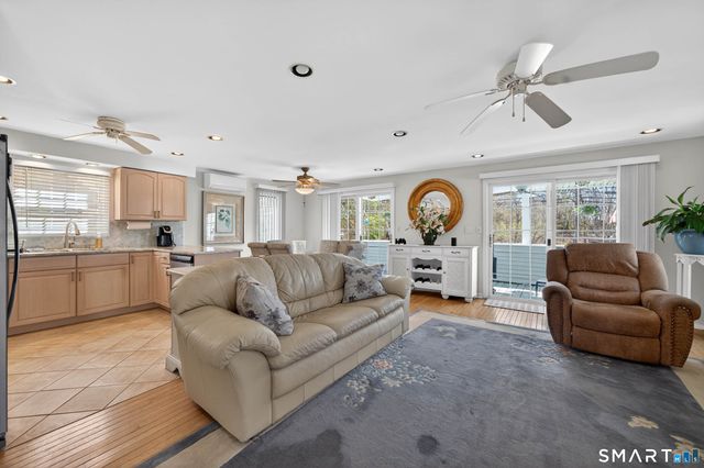 338 Shore Drive, Branford, CT 06405