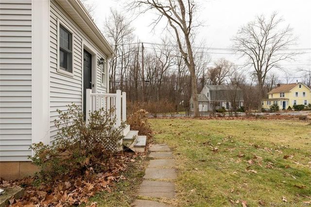 9 Beech Street, Farmington, CT 06032