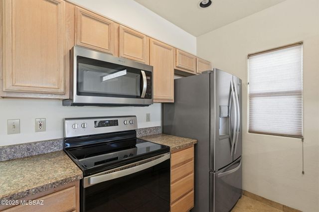 3801 S Camino Del Golfista, Green Valley, AZ 85614