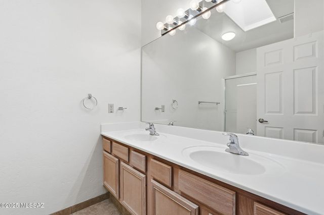 3801 S Camino Del Golfista, Green Valley, AZ 85614