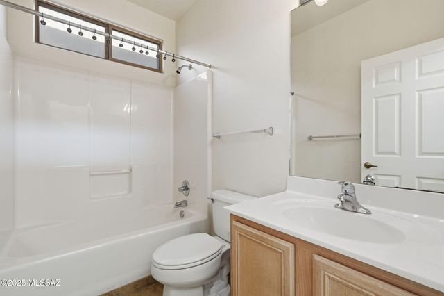 3801 S Camino Del Golfista, Green Valley, AZ 85614