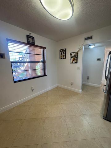 130 Lake Nancy Drive 101, West Palm Beach, FL 33411
