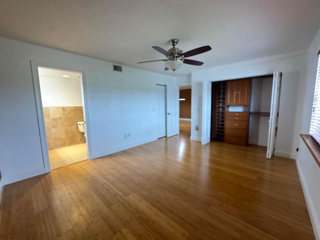 130 Lake Nancy Drive 101, West Palm Beach, FL 33411