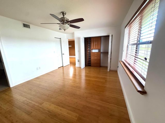 130 Lake Nancy Drive 101, West Palm Beach, FL 33411