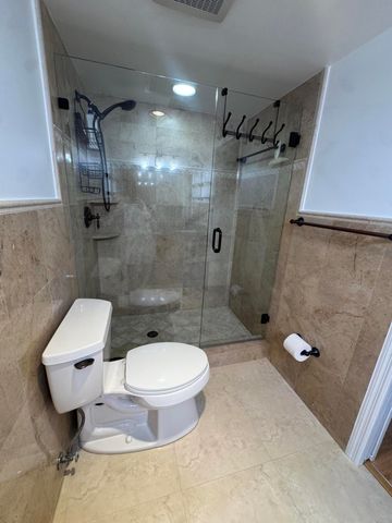 130 Lake Nancy Drive 101, West Palm Beach, FL 33411