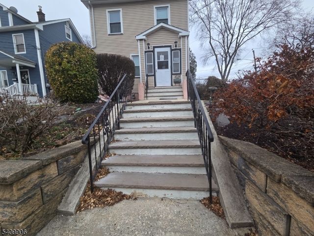 1038 Fairview Pl, Hillside Twp., NJ 07205