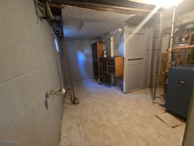 1038 Fairview Pl, Hillside Twp., NJ 07205