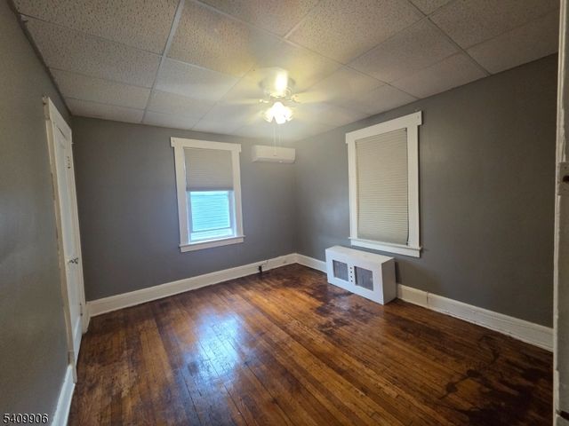 1038 Fairview Pl, Hillside Twp., NJ 07205