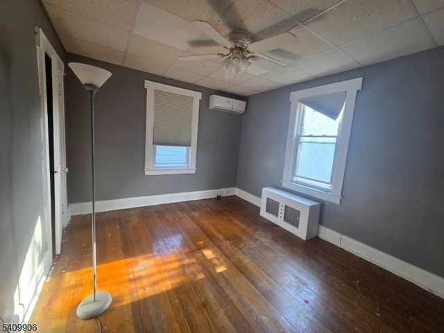1038 Fairview Pl, Hillside Twp., NJ 07205