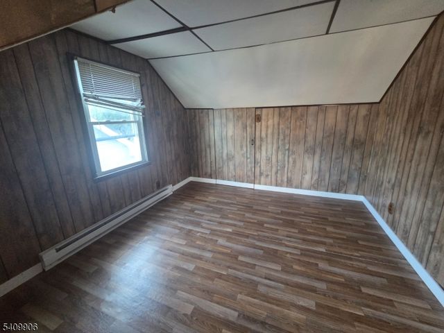 1038 Fairview Pl, Hillside Twp., NJ 07205