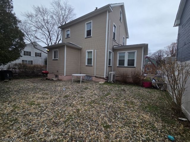 1038 Fairview Pl, Hillside Twp., NJ 07205