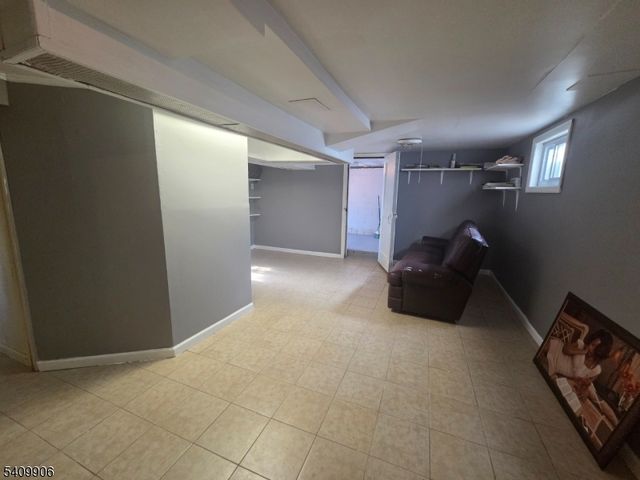 1038 Fairview Pl, Hillside Twp., NJ 07205