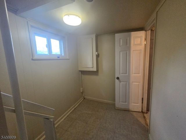 1038 Fairview Pl, Hillside Twp., NJ 07205