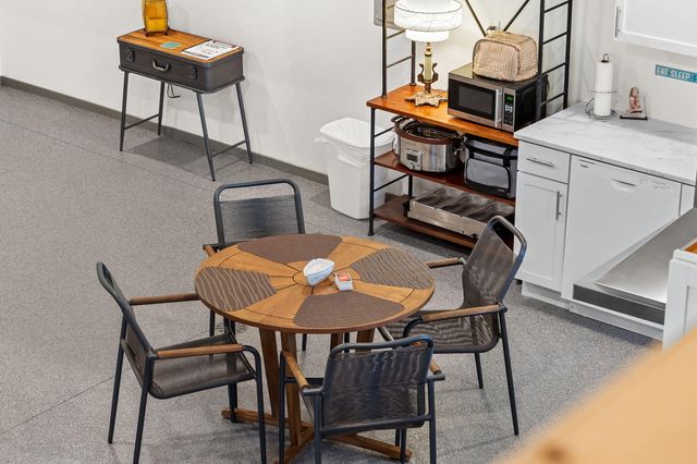 435 Schodack Road, Lampe, MO 65681