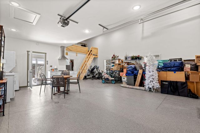 435 Schodack Road, Lampe, MO 65681