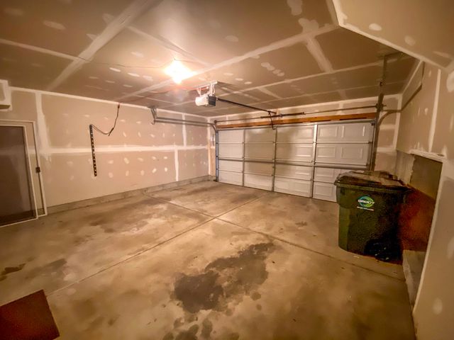 2249 Hudson Circle, Aurora, IL 60502