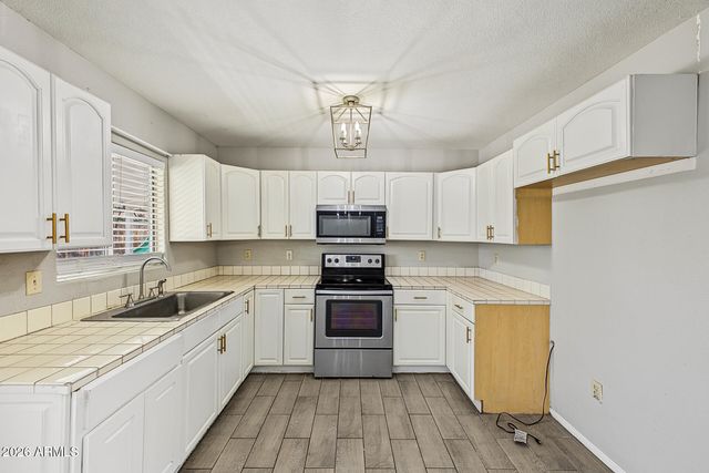 568 N 111TH Street, Mesa, AZ 85207