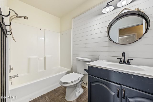 568 N 111TH Street, Mesa, AZ 85207