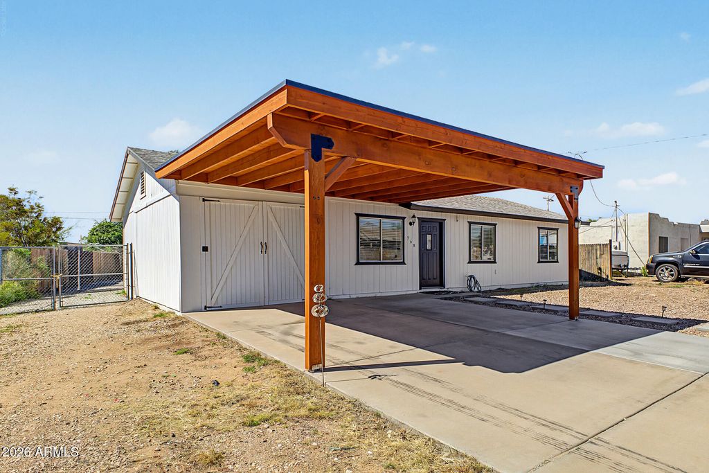 568 N 111TH Street, Mesa, AZ 85207