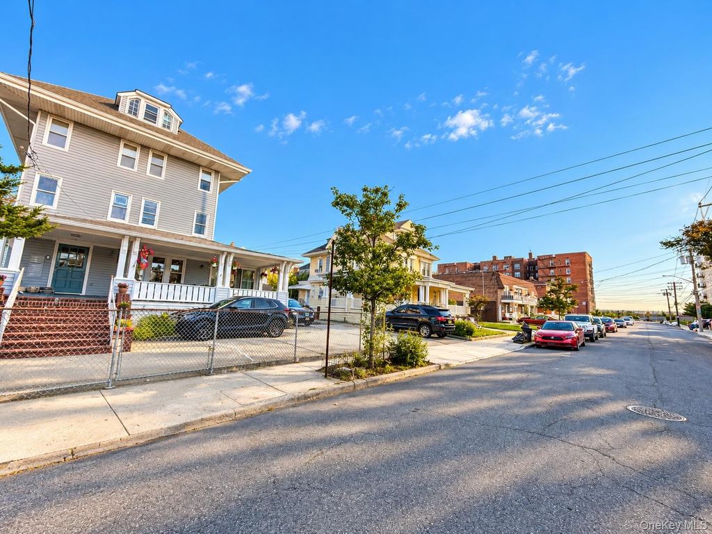 164 Beach 122nd Street 2B, Rockaway Park, NY 11694 — photo 3