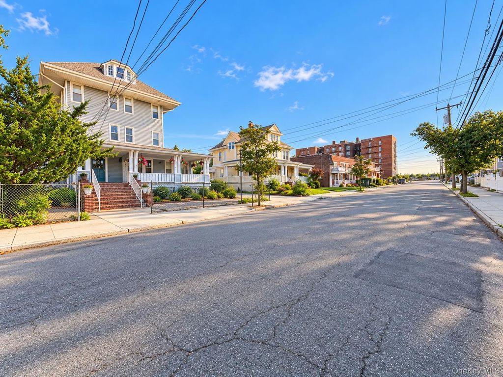 164 Beach 122nd Street 2B, Rockaway Park, NY 11694 — photo 4