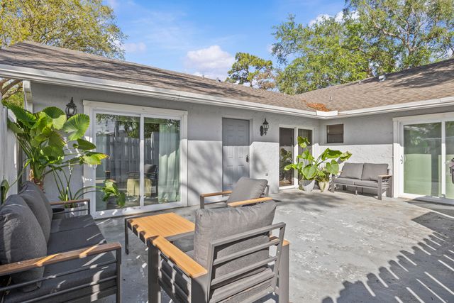 1368 Periwinkle Place, Wellington, FL 33414