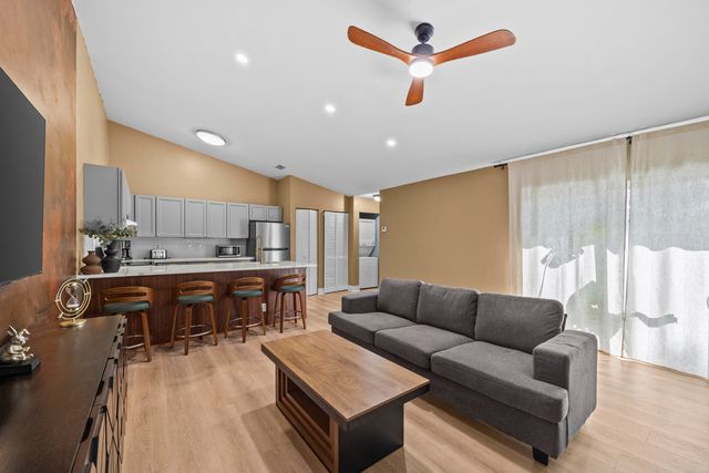 1368 Periwinkle Place, Wellington, FL 33414