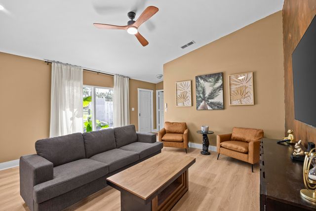 1368 Periwinkle Place, Wellington, FL 33414