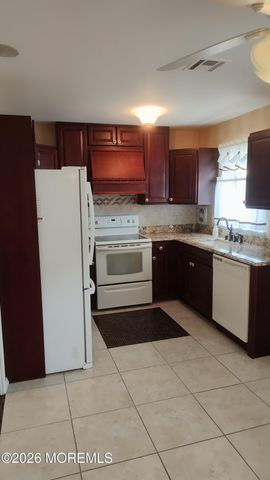 11 Columbus Boulevard A, Whiting, NJ 08759