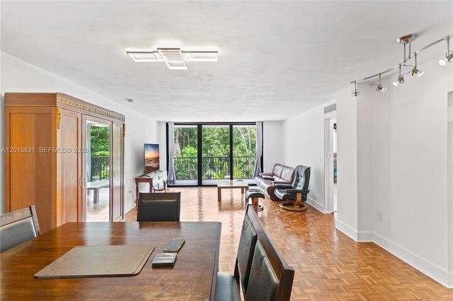 101 Ocean Lane Dr 209, Key Biscayne, FL 33149