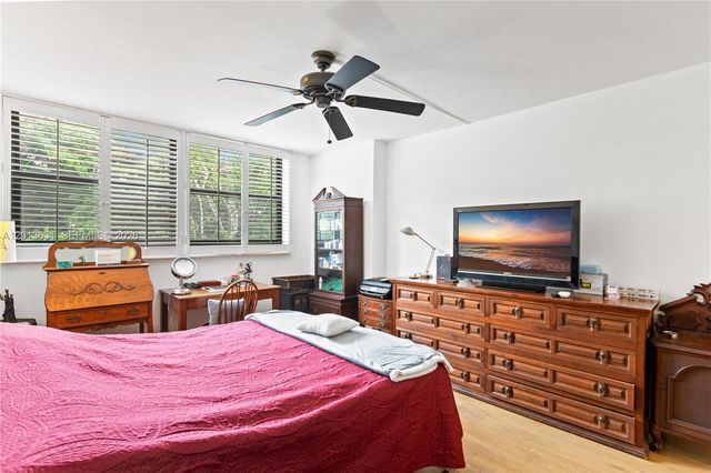 101 Ocean Lane Dr 209, Key Biscayne, FL 33149