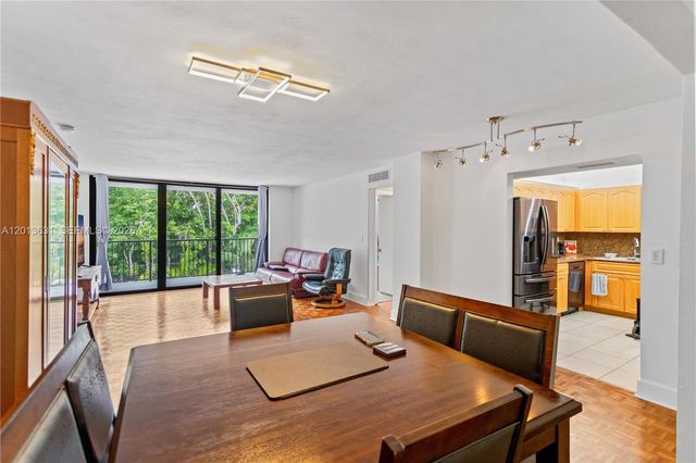 101 Ocean Lane Dr 209, Key Biscayne, FL 33149